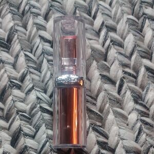 L'Oreal Lipstick In Cherry Wonderland No. 160